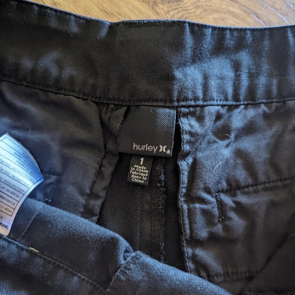 Shorts - Picture 3 of 3